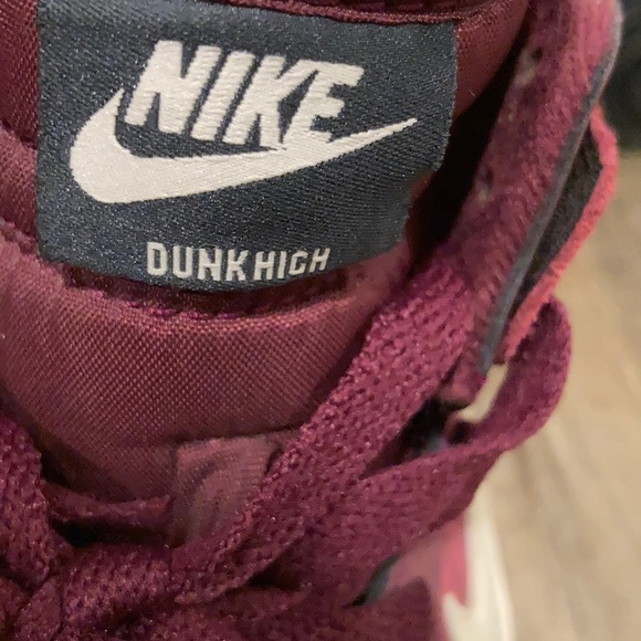 Women’s Nike Dunk High - Picture 5 of 6